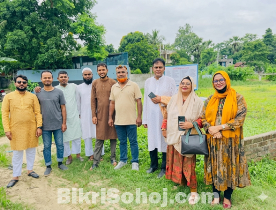 দক্ষিণখানে ফ্ল্যাটের শেয়ার